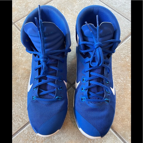 NIKE BOYS Lightweight Dual Fusion High Too Sneaker - Picture 3 of 10